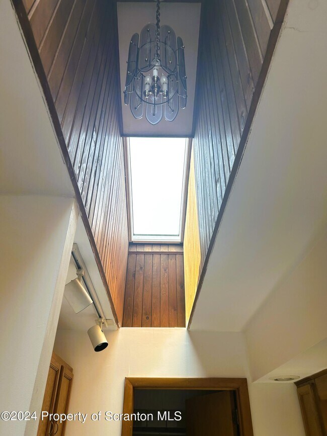 Photo - 80 Worth Church Rd