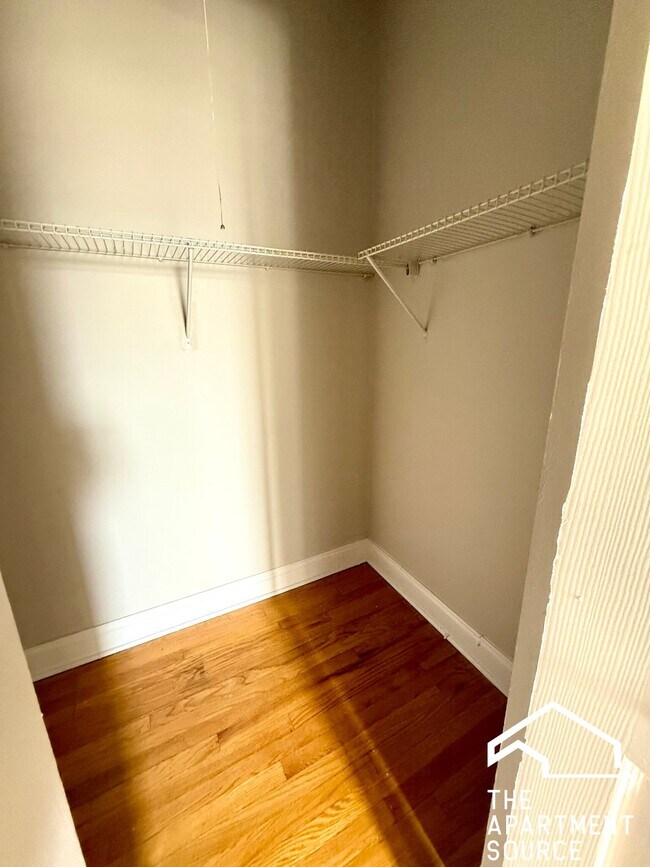 Photo - 2211 E 69th St Unidad 2211 East 69th St