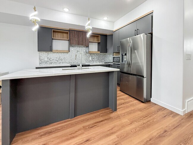 Building Photo - 130 Hawks Ridge Blvd NW