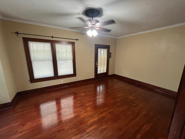 Photo - 1917 S Locust St