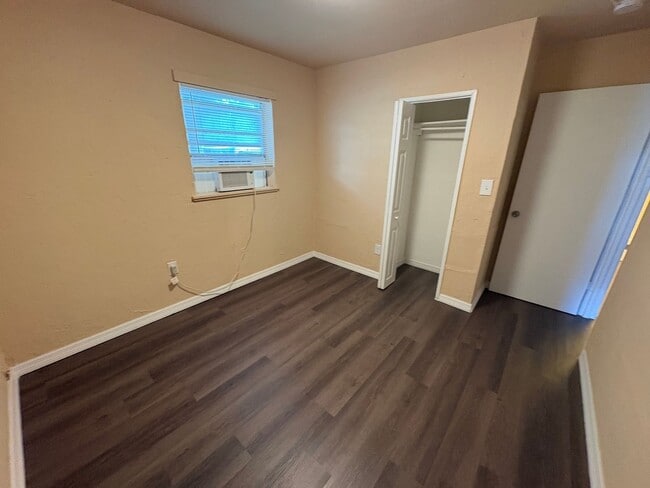 Photo - 221/223/225/227 Maria Street Unidad 225