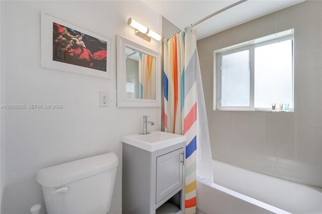 Photo - 9850 E Bay Harbor Dr Unit 10