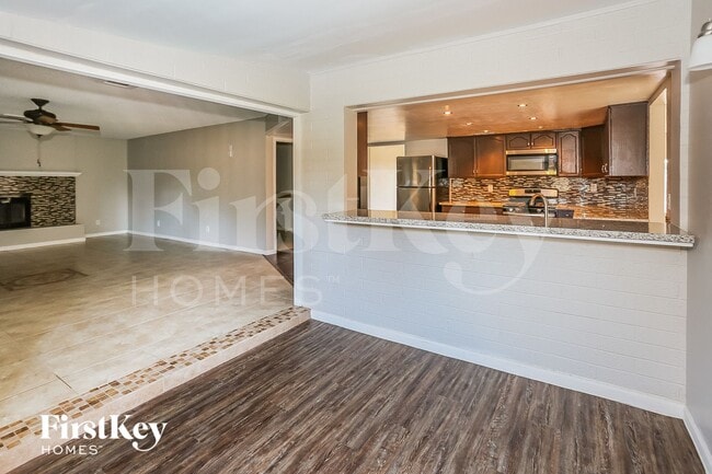 Photo - 8427 N 47th Dr