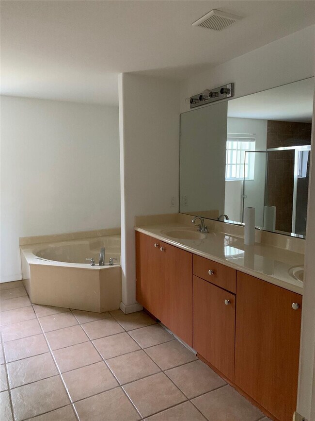 Photo - 1425 NW 36th Way