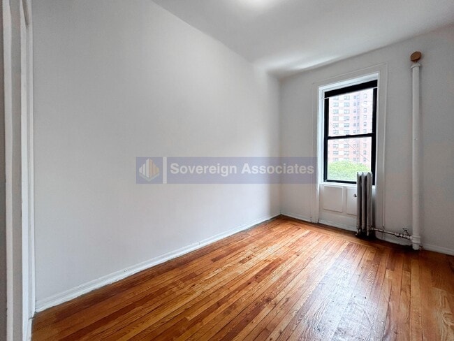 Photo - 3139 Broadway Unit 27