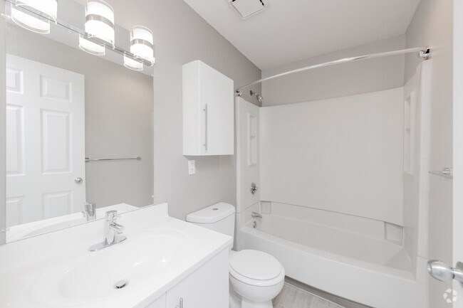 2 BR, 2 BA