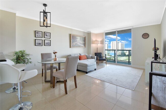 Building Photo - 1800 N Bayshore Dr Unit 2308