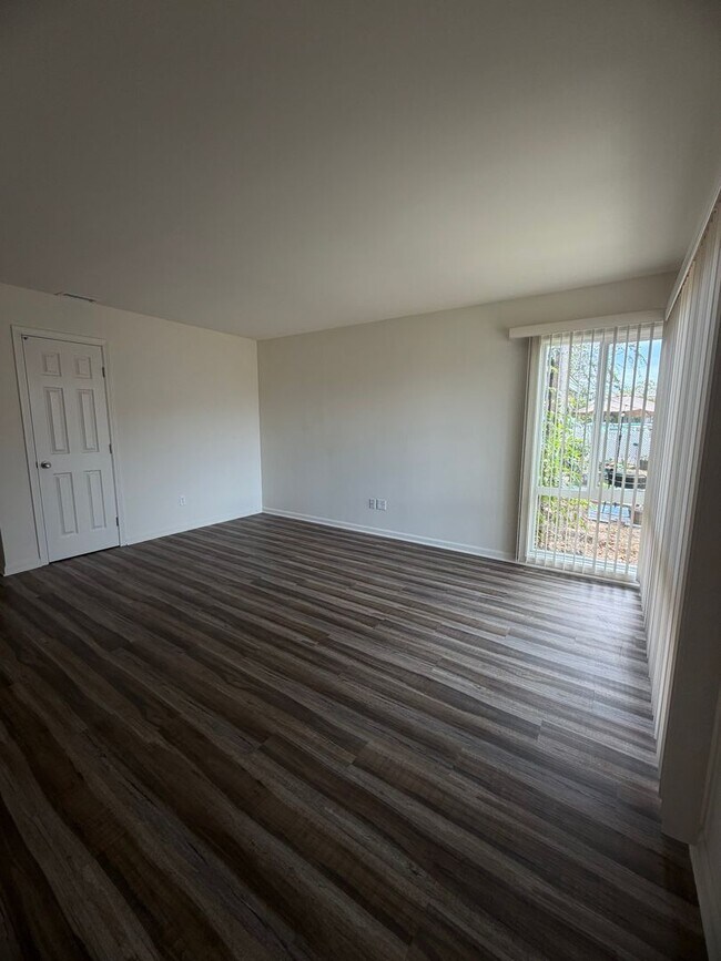 Photo - 2 Bedroom 1 Bath Duplex for Rent