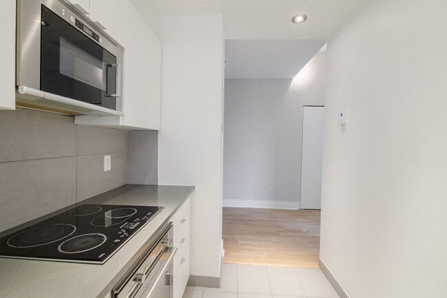 Photo - 4557 Rue Sherbrooke O Unit 12
