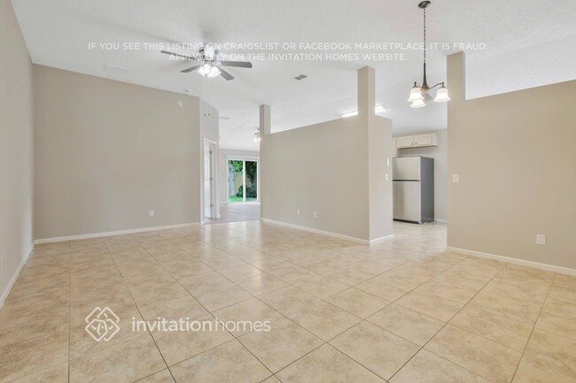 Photo - 1800 Northglen Cir