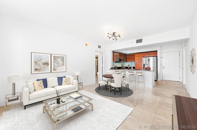 Photo - 2030 Douglas Rd Unit 807