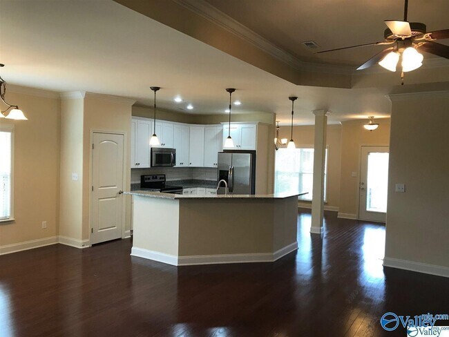 Photo - 467 E Mossyleaf Dr SW