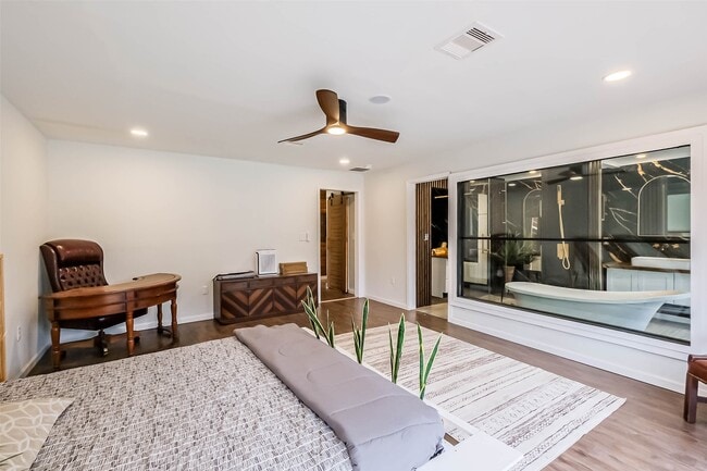 Building Photo - 7810 Nairn St