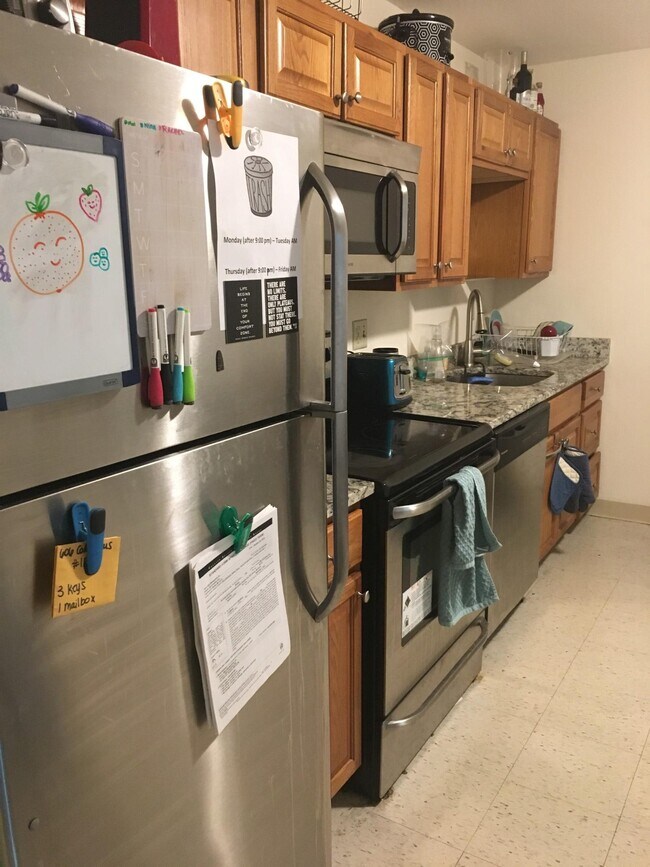 Photo - 746 Columbus Ave Unidad 2