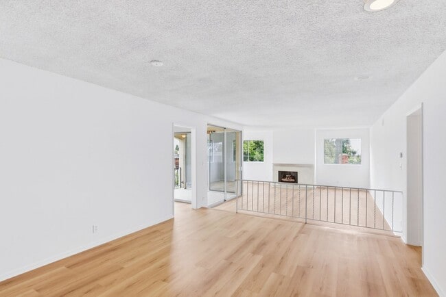 Photo - HUGE TOP FLOOR 2 BED 2 BATH IN PRIME SANTA MONICA! -FIREPLACE, BALCONY & GARAGE PARKING SPACE Unit 808D Princeton St