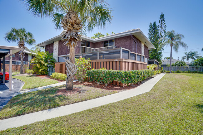 Photo - 3201 SE Guinevere Ln Condo Unit A