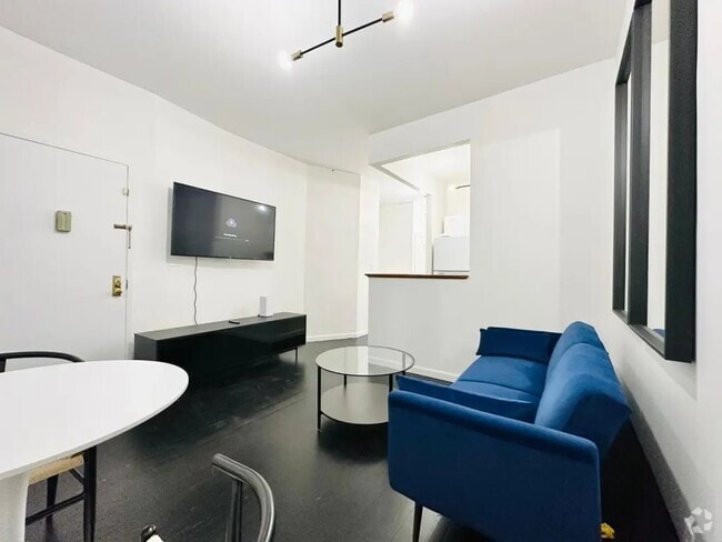 Building Photo - Furnished room/NOT APARTMENT Unit 2FL