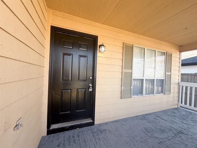 Photo - 493 Bryant Ave