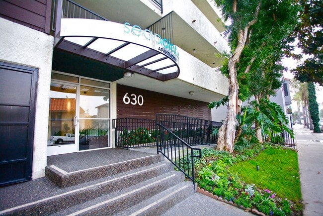 Photo - Seapointe Village