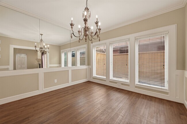 Photo - 2413 Potomac Dr