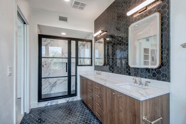 Photo - 408 W University Ave Unit 302