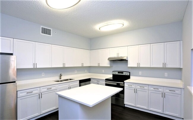 Photo - Maridadi West Palm Beach