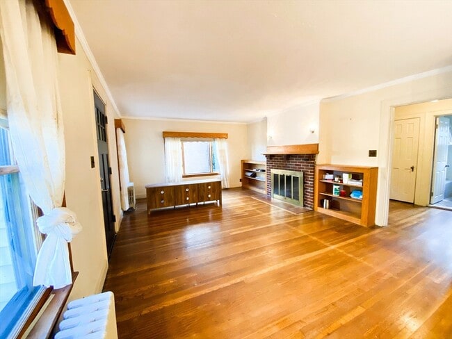 Photo - 143 Shore Dr