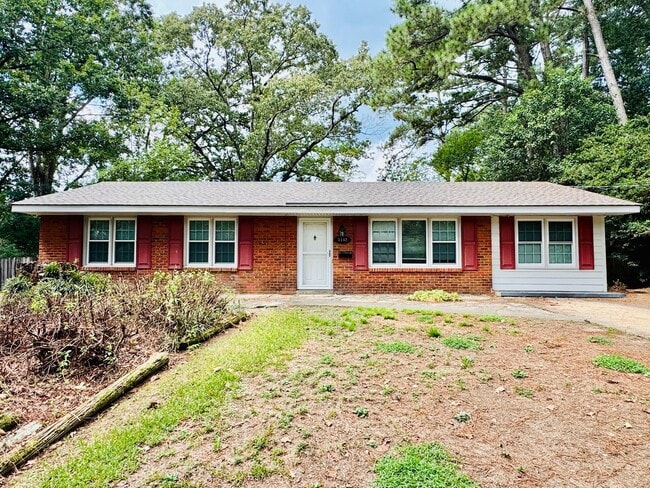 Charming 3-Bedroom Home with Oversized Patio - Charming 3-Bedroom Home with Oversized Patio