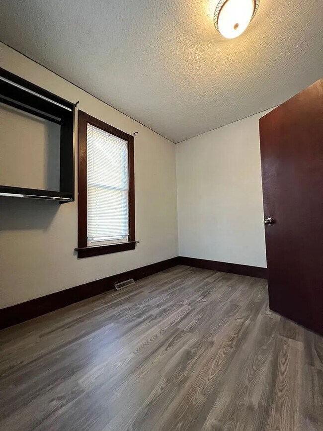 Photo - Spacious 6-Bedroom Rental Near Campus & Do...