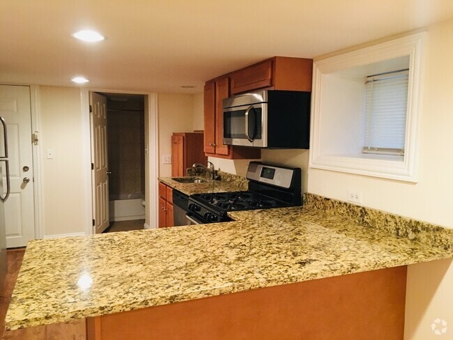 Building Photo - 1921 N Francisco Ave Unit G Rental
