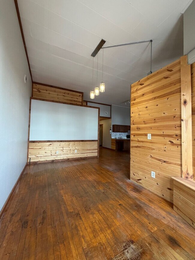 Photo - 311 Main St Unit 4