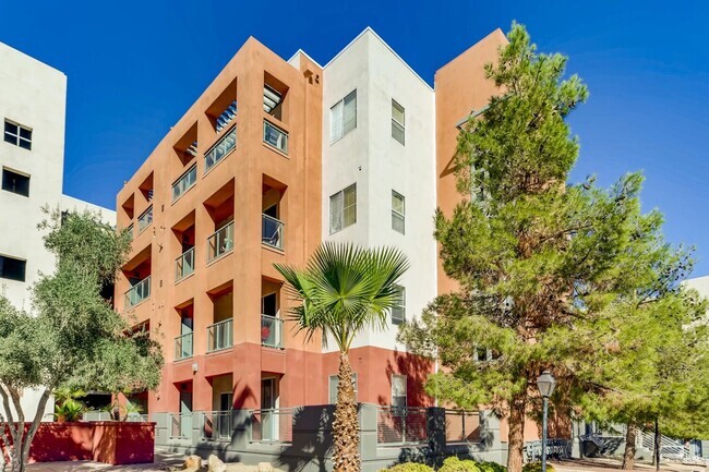Building Photo - Luxury Park Avenue Mid-Rise on 5th Floor, ... Rental