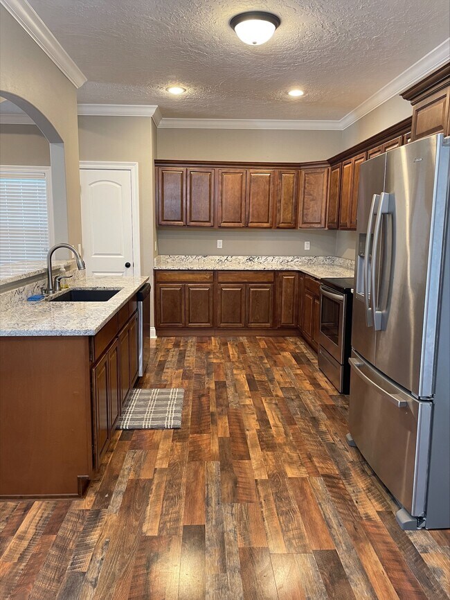 Photo - 188 Barbara Dr