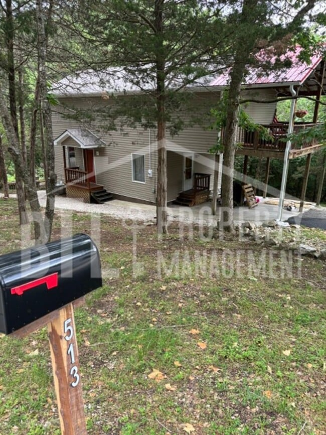 Building Photo - Peaceful 3-Bedroom Home Near Branson, MO – Reeds Spring School District
