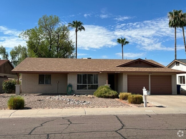 Building Photo - Tempe 3 Bed, 2 Bath - Pool and Single Story Rental