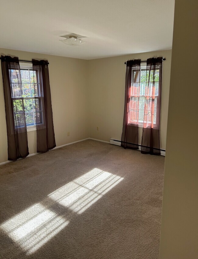 Bedroom #2 - 297 Ashland Ave Unit 297 Ashland Ave. #16