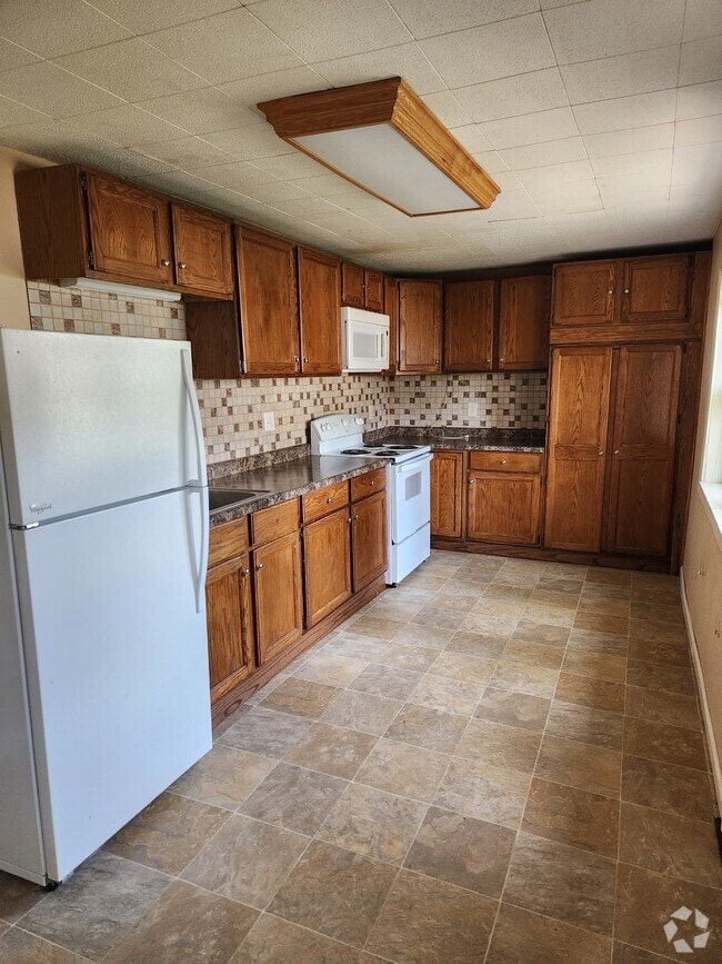 Building Photo - 603 E Jefferson St Rental