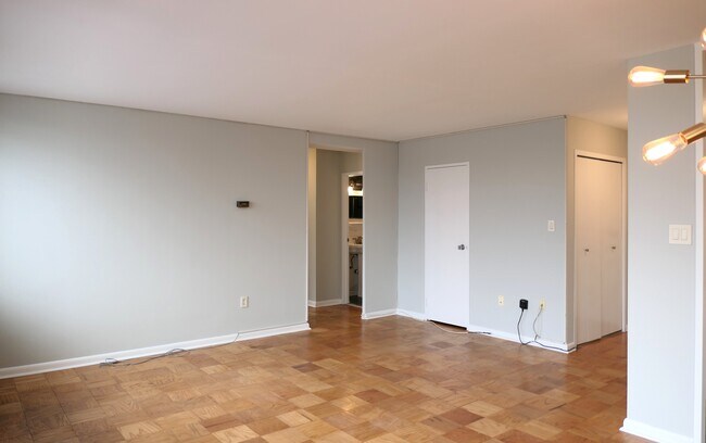 Photo - 6631 Wakefield Dr Unit 717