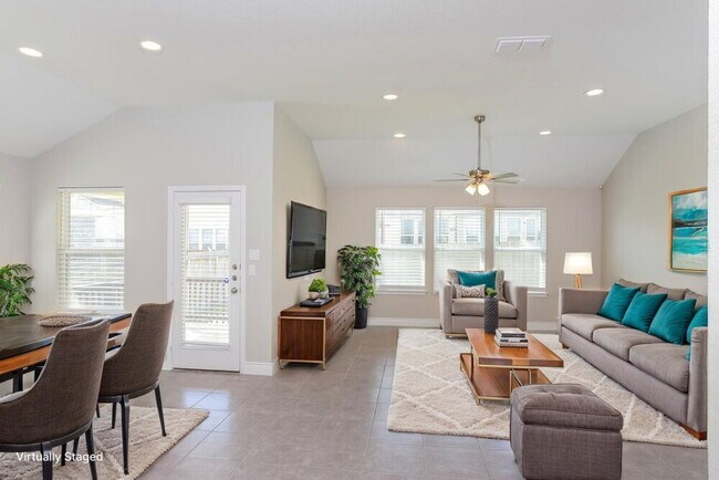 Photo - 13918 Persimmon Cv