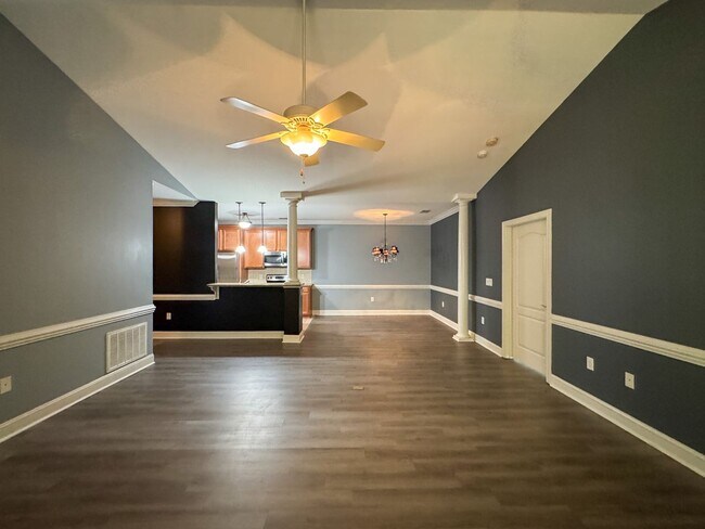 Photo - Beautiful 3 Bed 2 Bath Condo with Communit...