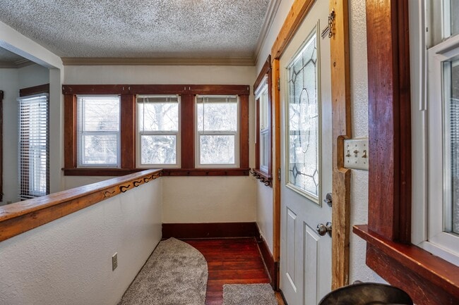 625 Lewis St Unit M