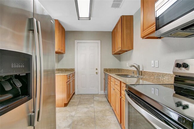 Photo - 541 N Capen Ave