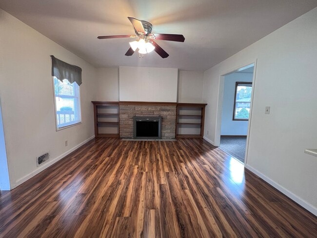 Photo - 5 Bedroom home on the NE side of Grand Rapids