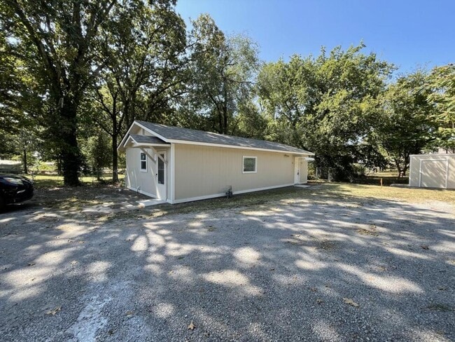 Photo - 1617 N Vinita Ave