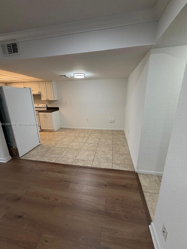 Photo - 11101 Royal Palm Blvd Unidad 203