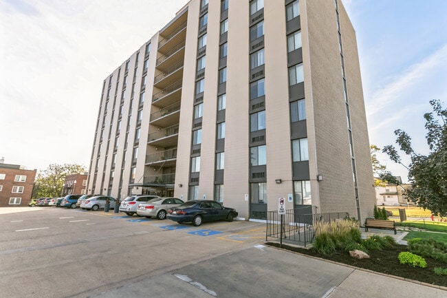 Capitol View Tower Apartments - Seniors 62+