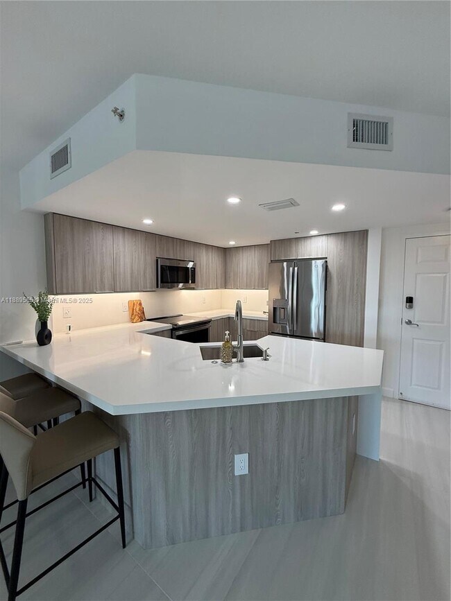Photo - 201 Golden Isles Dr Unit 302