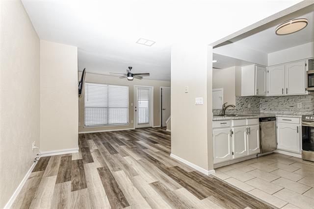 Photo - 3022 Forest Ln Unit 211