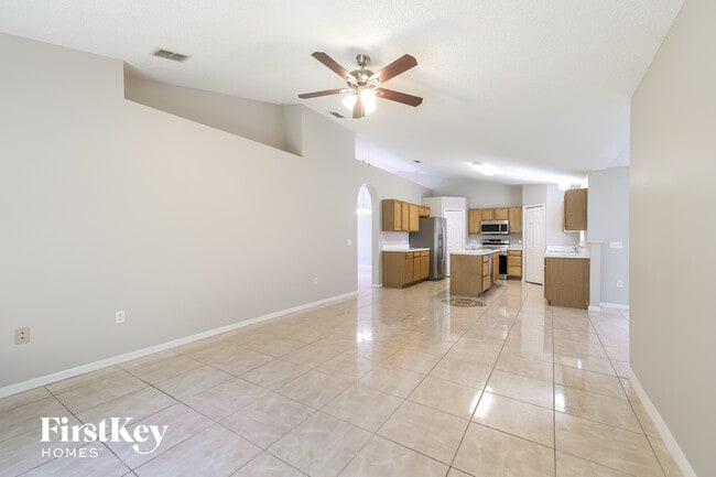 Photo - 32 Sawfish Ln