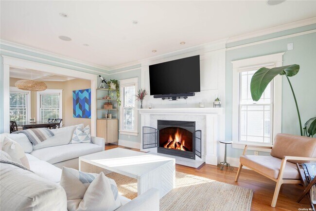 1600 Westview Dr